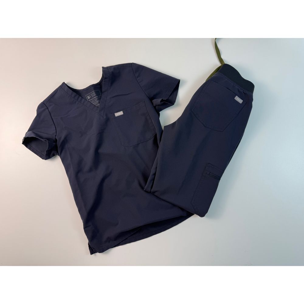 Figs Slate Navy Blue Women's Scrub Set
